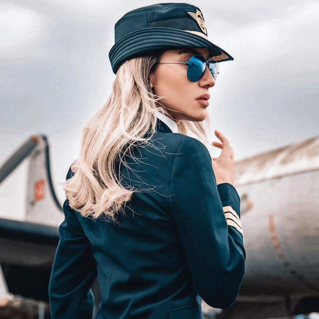 Yağmur Sarıoğlu artık otobüs şoförü - Resim: 9