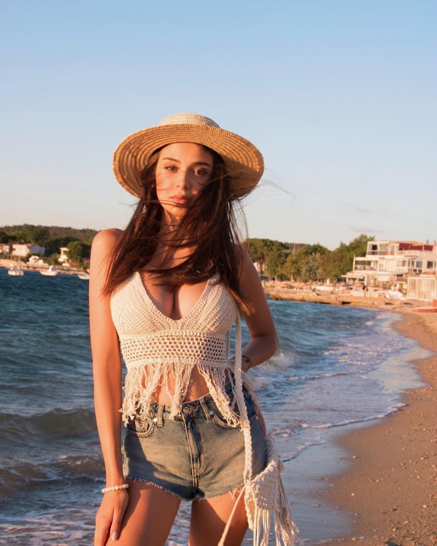 Merve Taşkın'ın aylık kazancı dudak uçuklattı - Resim: 19