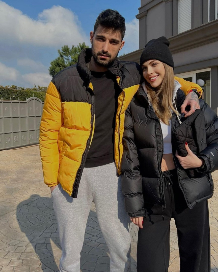 Dantelli göğüs dekoltesi ile takipçilerinin nefesini kesti - Resim: 3