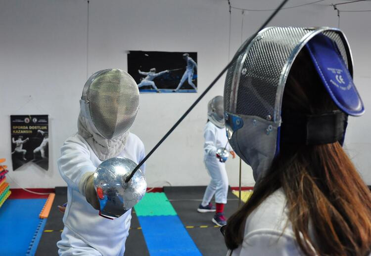 İranlı genç sporcu olimpiyat şampiyonluğu hayali için Manisa'ya yerleşti - Resim: 5