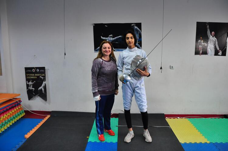 İranlı genç sporcu olimpiyat şampiyonluğu hayali için Manisa'ya yerleşti - Resim: 2