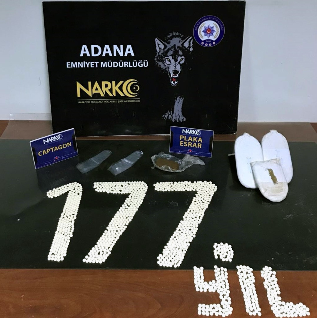 Uyuşturucuyu çoraplarının içine saklayan Suriyeli, “Ucuz olduğu için toplu satın aldım” dedi - Resim: 3