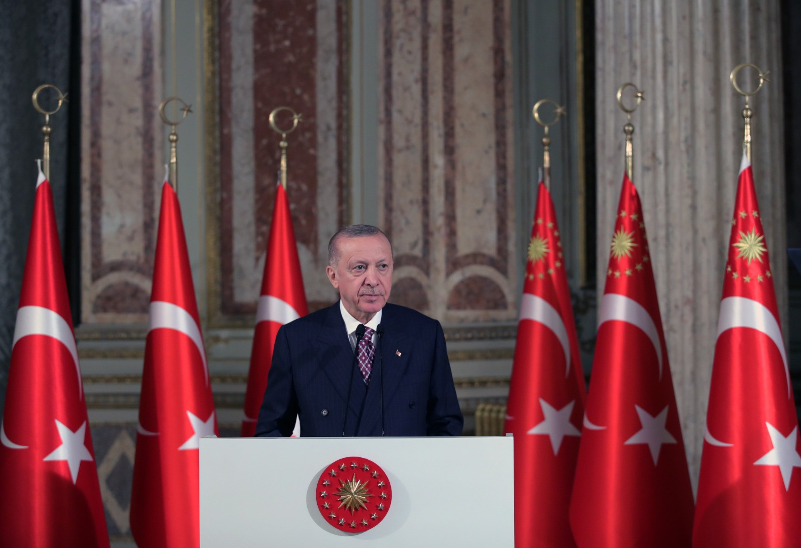 Erdoğan'ın iftarına katılan ünlüler ''En güzel ben överim'' yarışına girdiler - Resim: 2