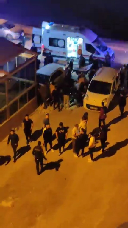 Hatay'da üniversitelilerin bıçaklı kavgası kameralara yansıdı - Resim: 1