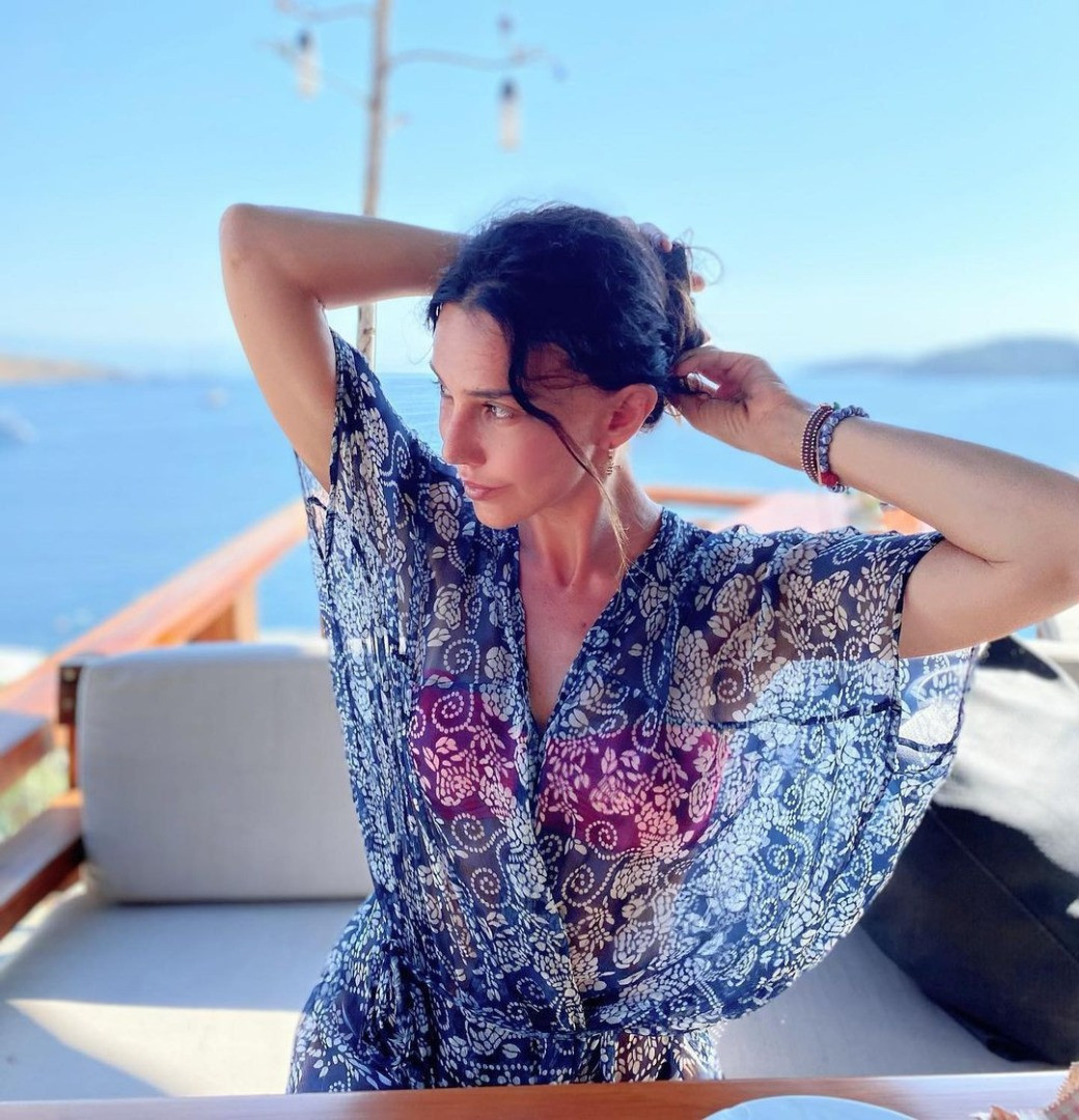 Hande Ataizi'nin sportif paylaşımı olay oldu. Kim der ki 48 yaşında - Resim: 26