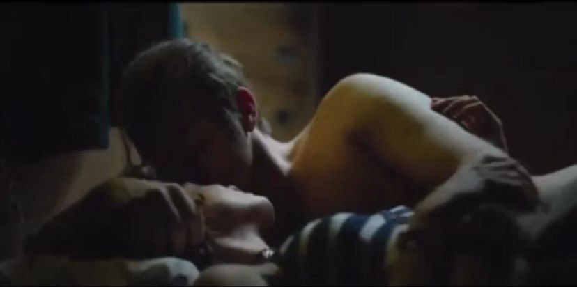 Skandal dizi ''Yakamoz S 245''de, Kıvanç Tatlıtuğ ve Özge Özpirinççi'nin sevişme sahneleri olay oldu - Resim: 18