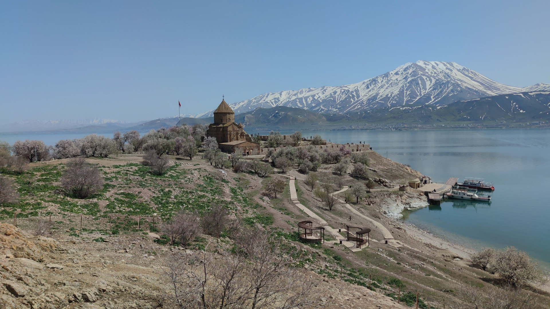 Akdamar Adası'nda ilkbahar güzelliği - Resim: 4