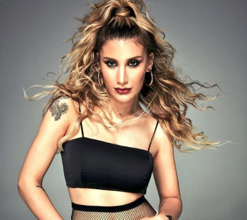 İrem Derici paylaşımıyla takipçilerini gülmekten kırdı geçirdi - Resim: 3