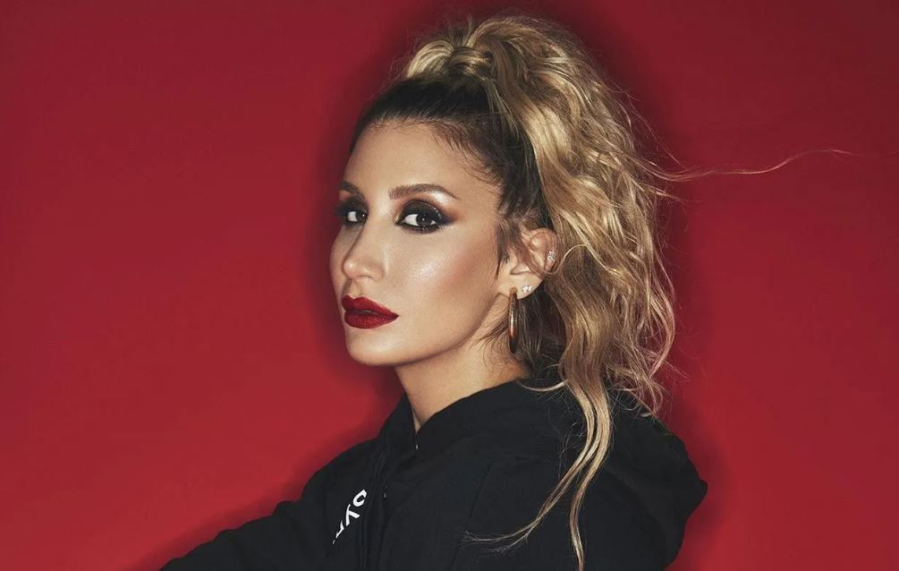 İrem Derici paylaşımıyla takipçilerini gülmekten kırdı geçirdi - Resim: 1