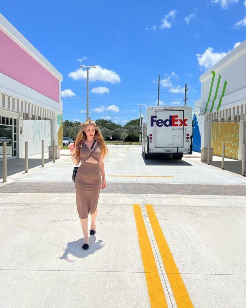 İddialara noktayı koydu! Petek Dinçöz Miami'deki lüks evini nasıl aldığını açıkladı - Resim: 2