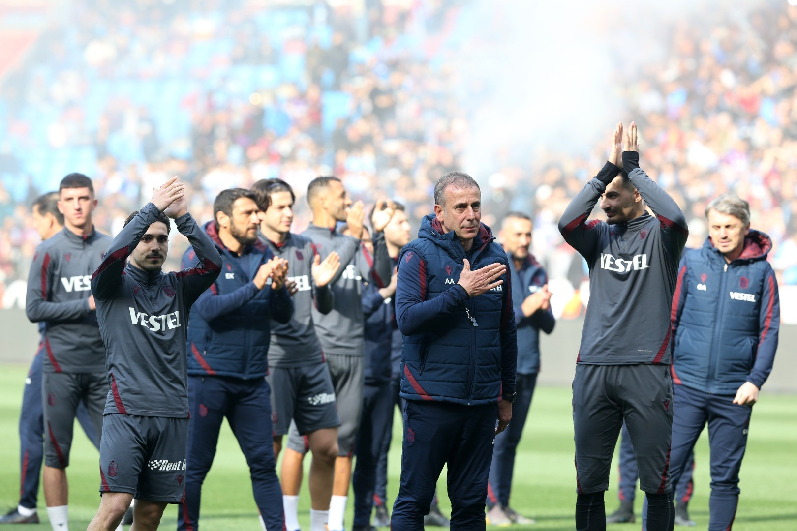 Trabzonspor'dan şampiyonluk kutlaması gibi antrenman - Resim: 35