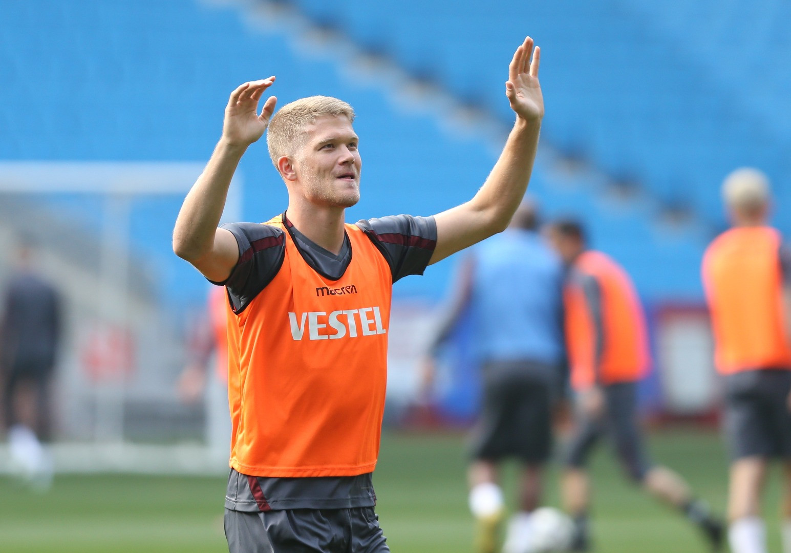 Trabzonspor'dan şampiyonluk kutlaması gibi antrenman - Resim: 4