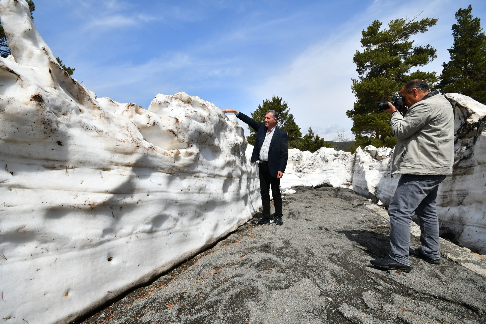 Görenler hayret ediyor. Sarıkamış'ta aynı anda iki mevsim - Resim: 3