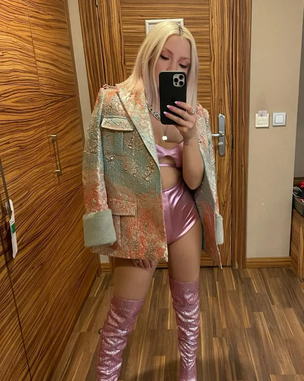 Ece Seçkin'in, reklam anlaşmasından alacağı ücret dudak uçuklatıyor - Resim: 20