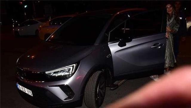 Yeni arabasının fiyatı dudak uçuklattı - Resim: 6