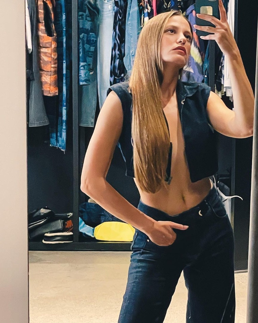 Serenay Sarıkaya, aksesuarı ile alay konusu olunca, Danla Biliç gönderme yaptı: Boşver Serenay anlayamazlar - Resim: 3