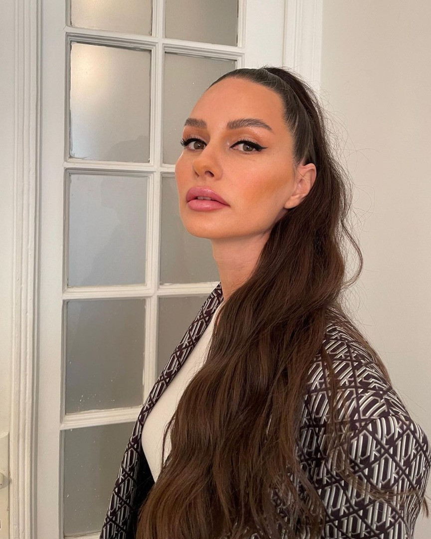 Yasemin Özilhan 'Giydiğiniz kıyafetler pahalı' sorusunu yanıtladı: Peynir de süt de pahalı - Resim: 5