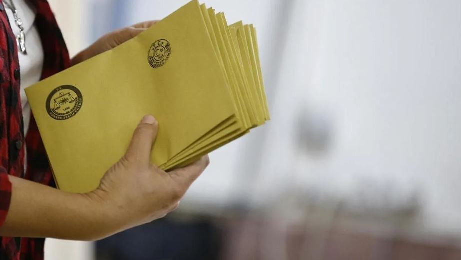 Saray’da kapıları sert şekilde kapattıran sonuçlar. Kara haber bu sefer son seçimleri nokta atışı bilen anket şirketinden geldi - Resim: 2