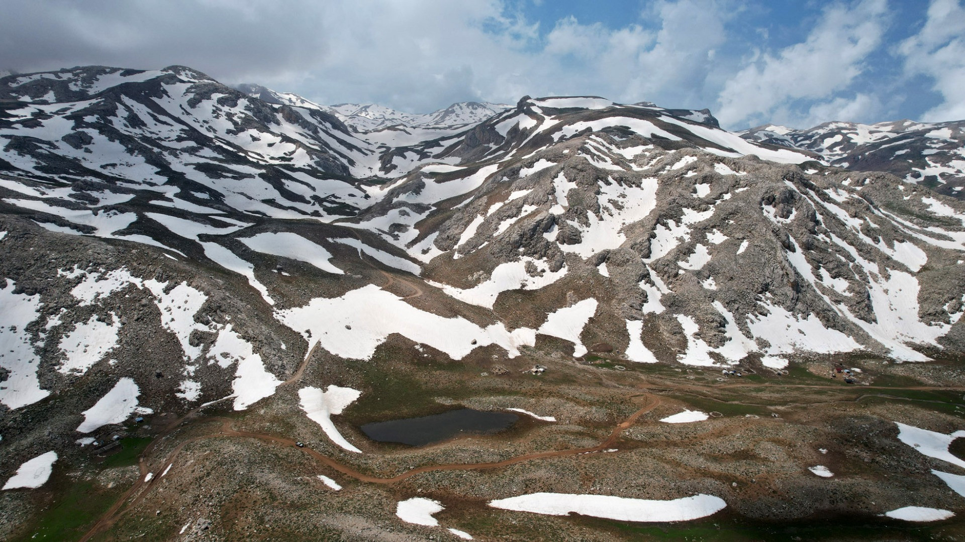 Toroslarda Mayıs atında kar manzaraları - Resim: 1