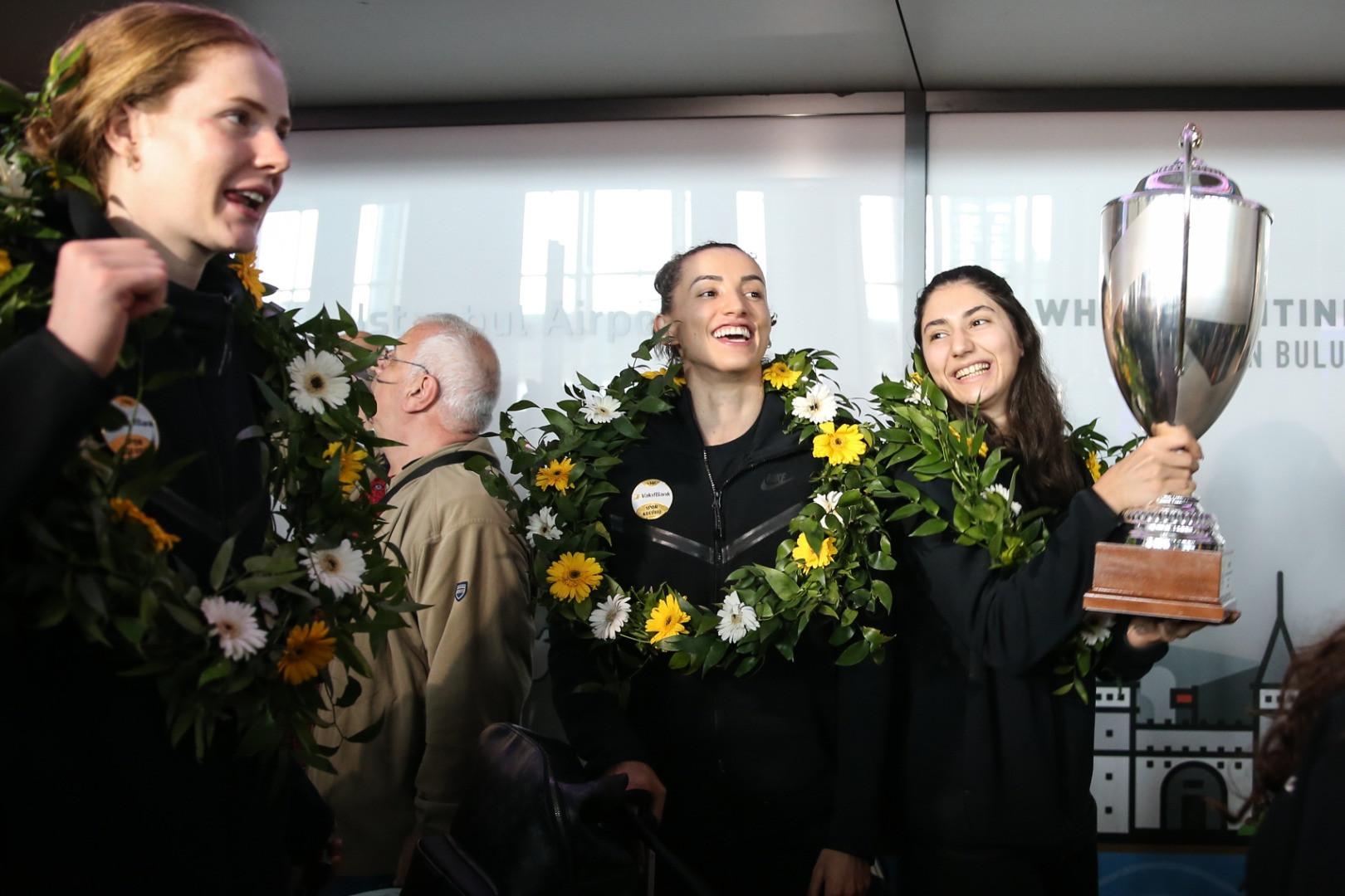 Şampiyon VakıfBank'a coşkulu karşılama - Resim: 4