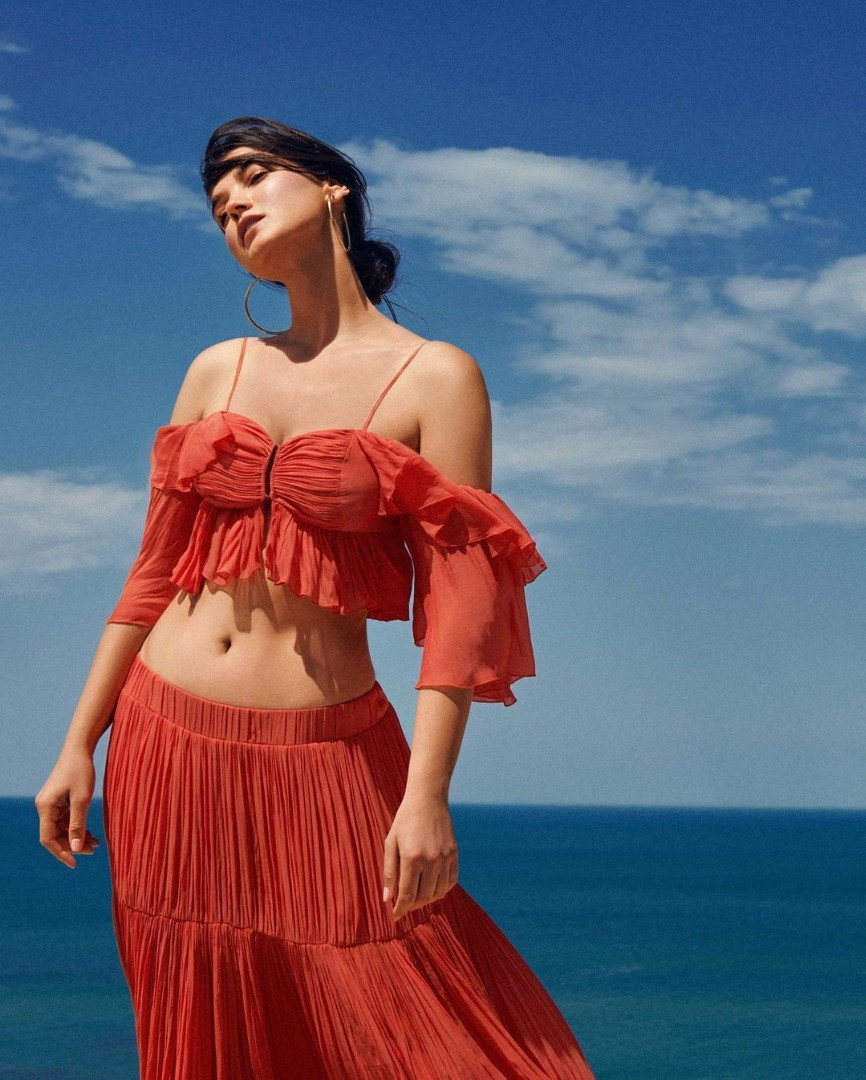 Pınar Deniz Cannes'da nefes kesti! Derin dekoltesi ve güzelliğiyle ilgi çekti - Resim: 21