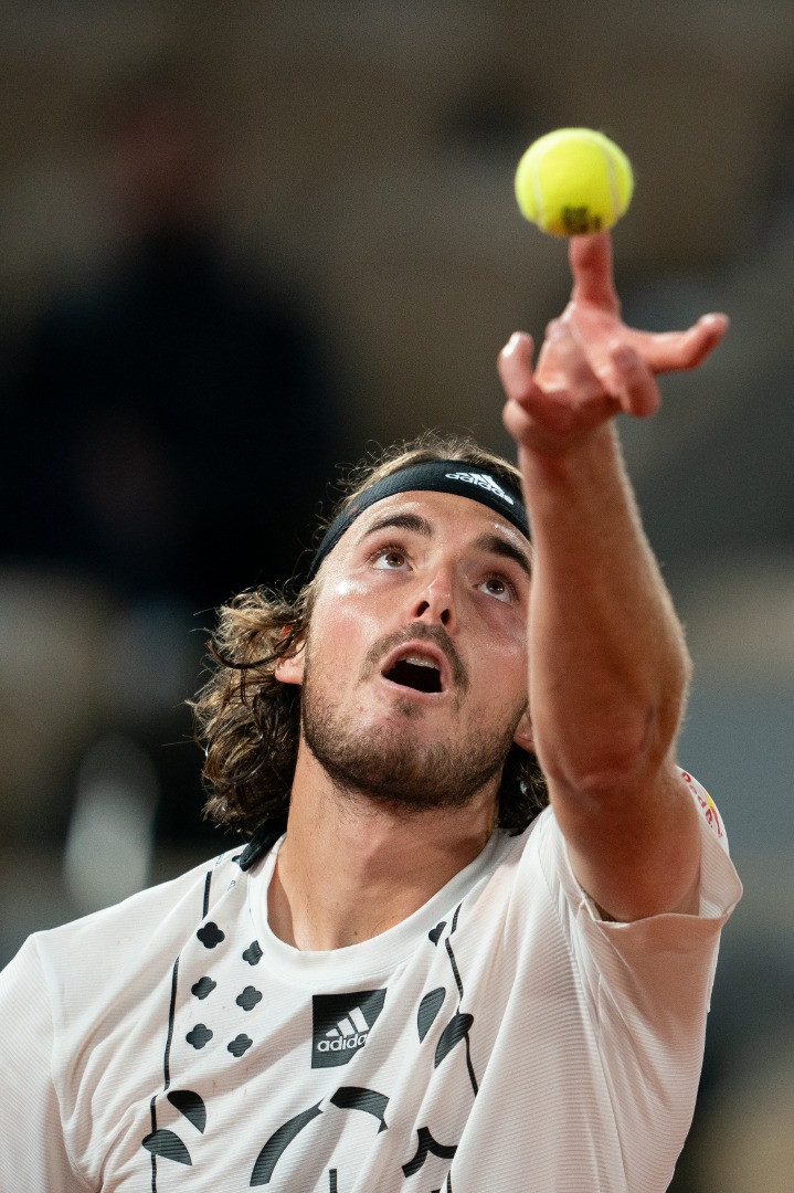 Nefesleri kesen maçta gülen taraf Tsitsipas oldu - Resim: 2