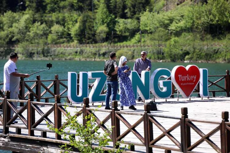 Beton yığınına dönen Uzungöl'ün umudu Arap turistler. Para kimde ise Süleyman odur misali - Resim: 6