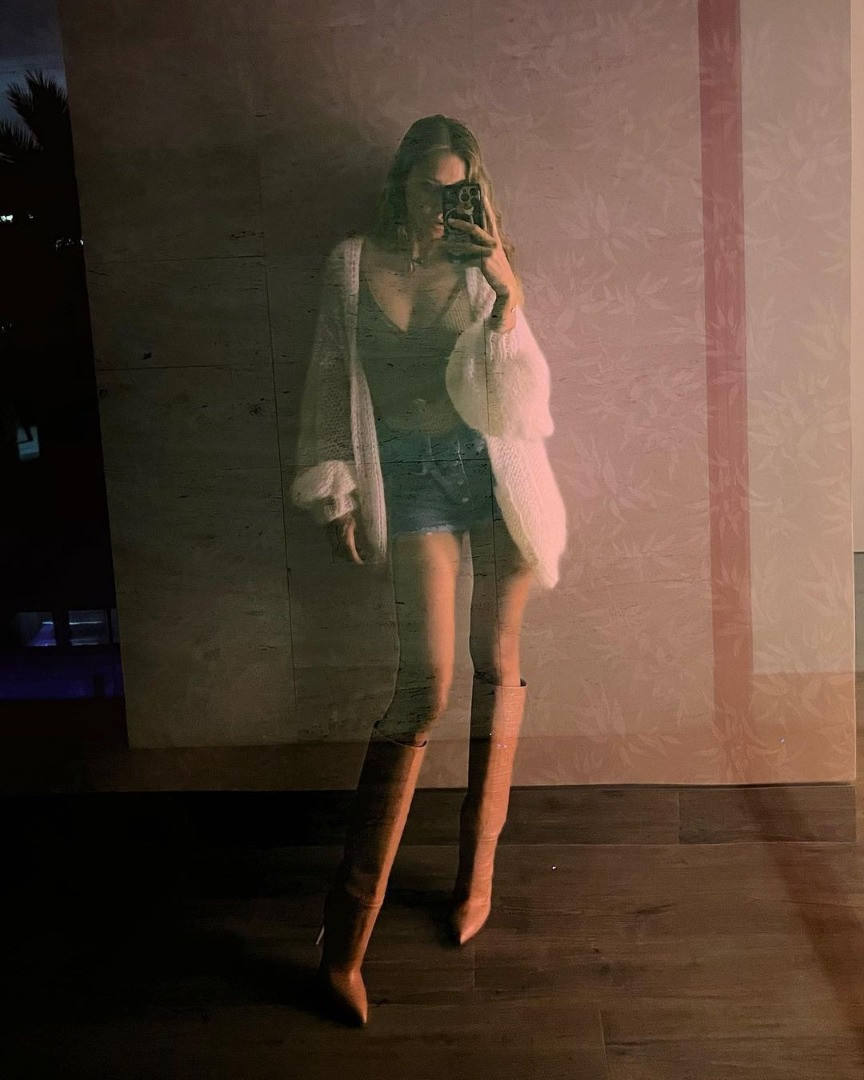 Şeyma Subaşı ne yapacağını şaşırdı! Yarı çıplak pozlarını paylaştı - Resim: 13