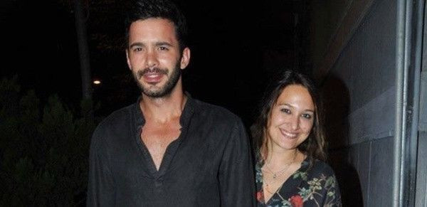 Gupse Özay'la bebek bekleyen Barış Arduç sosyal medyayı salladı: Babaların en yakışıklısı gelmiş - Resim: 5