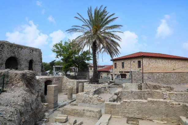 Müthiş keşif kaçak yapıların altından fışkırdı - Resim: 4