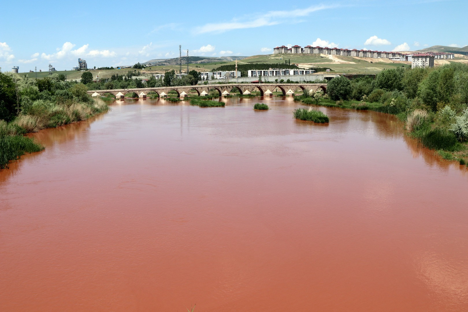 Türkiye'nin en uzun nehri Kızılırmak, adı gibi akmaya başladı - Resim: 4