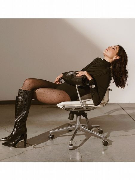 41 yaşındaki Cansu Dere'den bikini şov! Gençlere taş çıkardı - Resim: 29