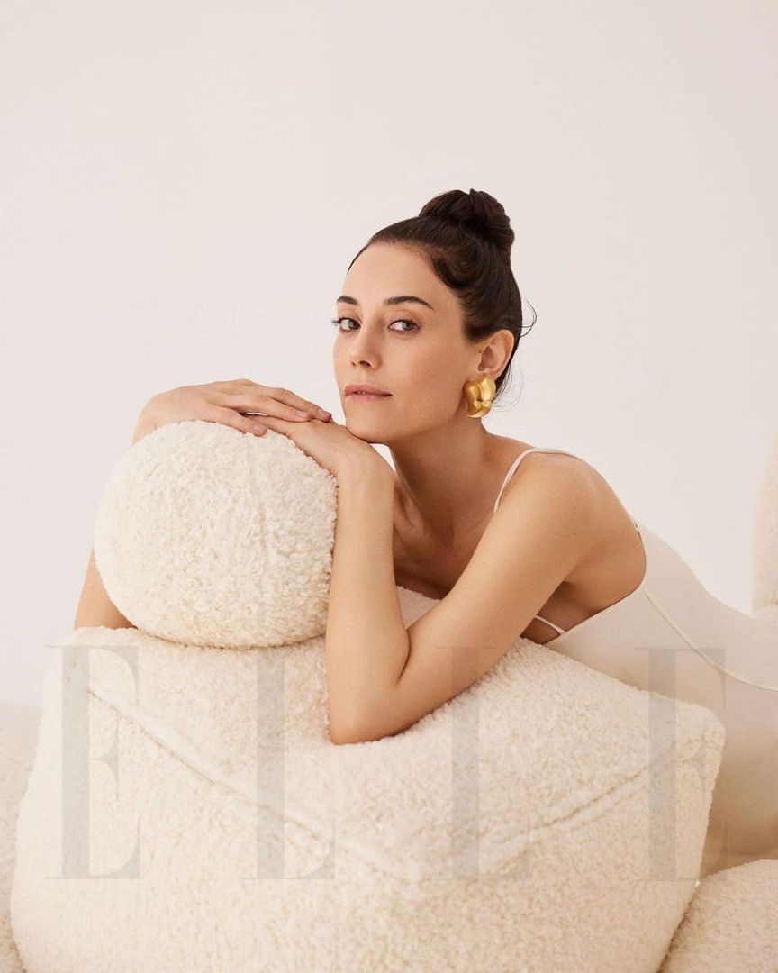 41 yaşındaki Cansu Dere'den bikini şov! Gençlere taş çıkardı - Resim: 9