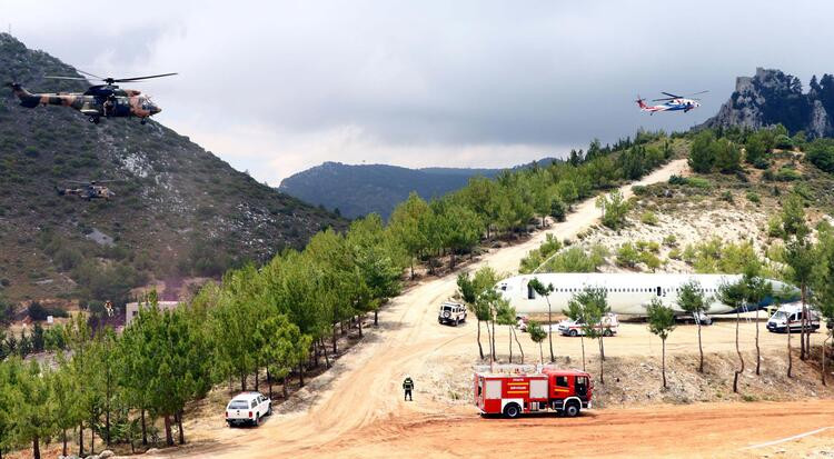 KKTC'de nefes kesen tatbikat: Şehit Teğmen Caner Gönyeli-2022 - Resim: 2