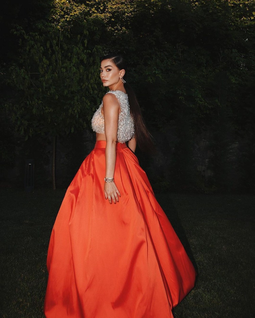 Disney Plus gecesinde Hande Erçel ve Demet Özdemir nefes kesti! Pınar Deniz alay konusu oldu - Resim: 17