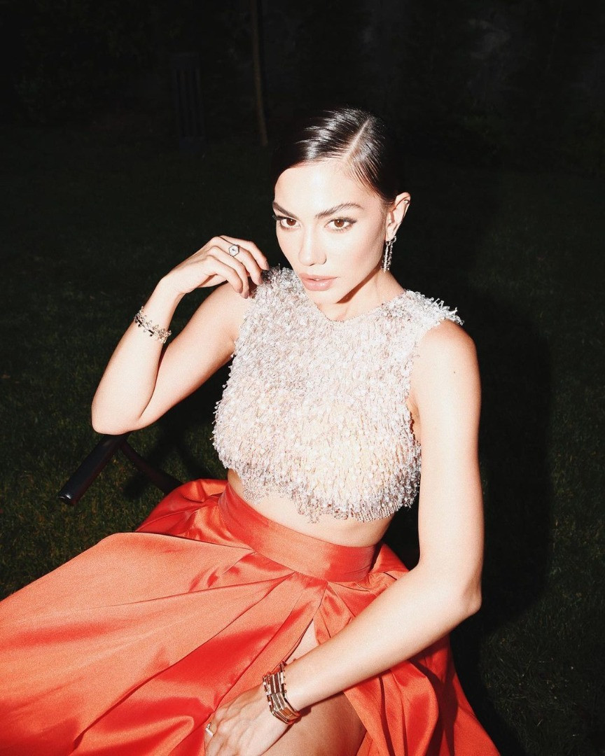 Disney Plus gecesinde Hande Erçel ve Demet Özdemir nefes kesti! Pınar Deniz alay konusu oldu - Resim: 18