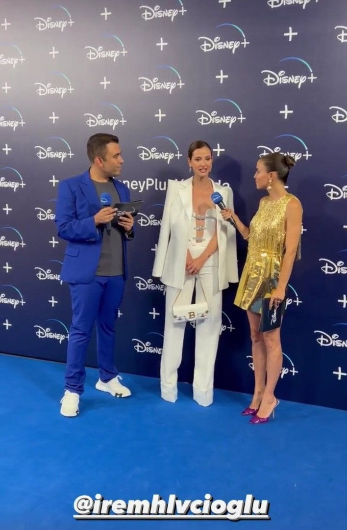 Disney Plus gecesinde Hande Erçel ve Demet Özdemir nefes kesti! Pınar Deniz alay konusu oldu - Resim: 3