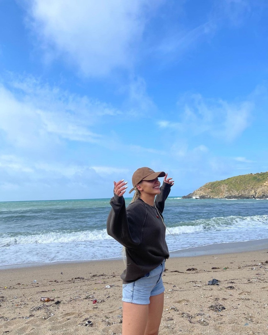 Melisa Döngel bikinisiyle havuzda kalça dansı yaptı! - Resim: 35