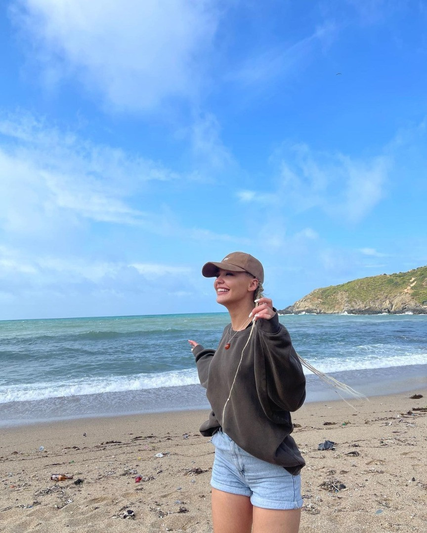 Melisa Döngel bikinisiyle havuzda kalça dansı yaptı! - Resim: 6