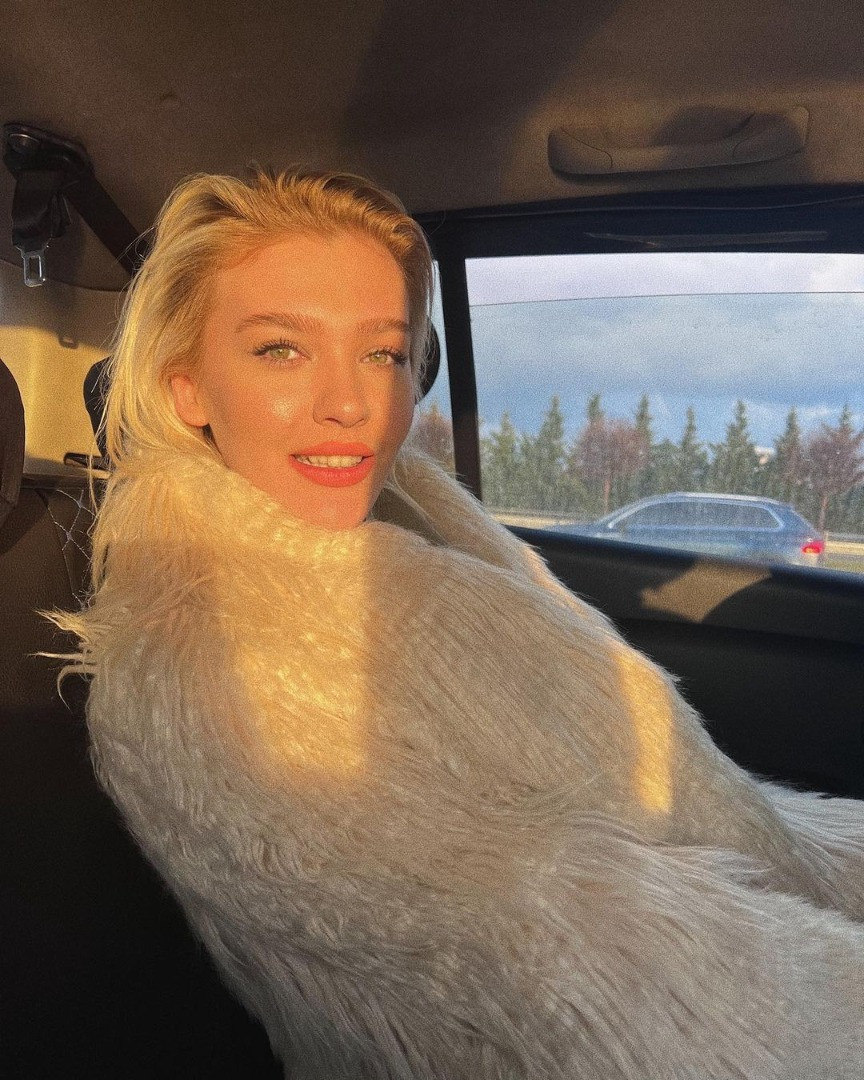 Melisa Döngel bikinisiyle havuzda kalça dansı yaptı! - Resim: 13