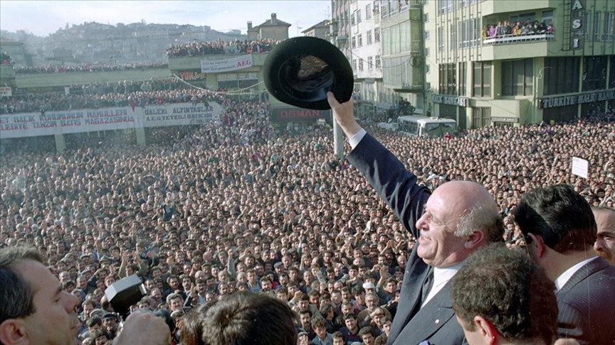 Binaenaleyh mekanın cennet olsun. Isparta'nın köyünden çıktı, Türkiye Cumhuriyeti'nin Cumhurbaşkanı oldu. Her şeyi Atatürk'e borçlu olduğunu biliyordu - Resim: 20