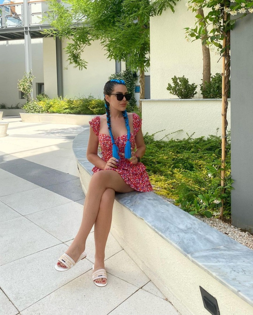 Selin Ciğerci mankenlere taş çıkardı! 13 kilo vermişti - Resim: 18