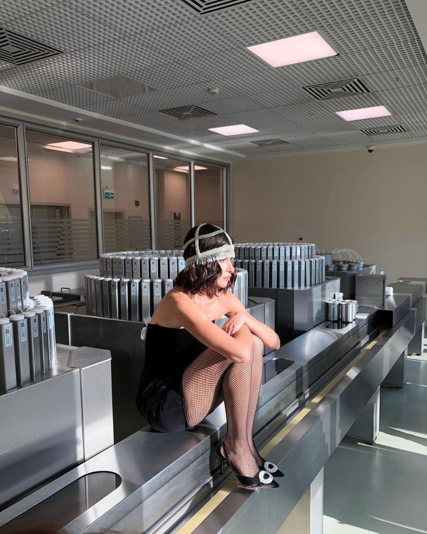 Nesrin Cavadzade sezonu Bakü'de açtı! Fit vücuduyla gençlere taş çıkardı - Resim: 23