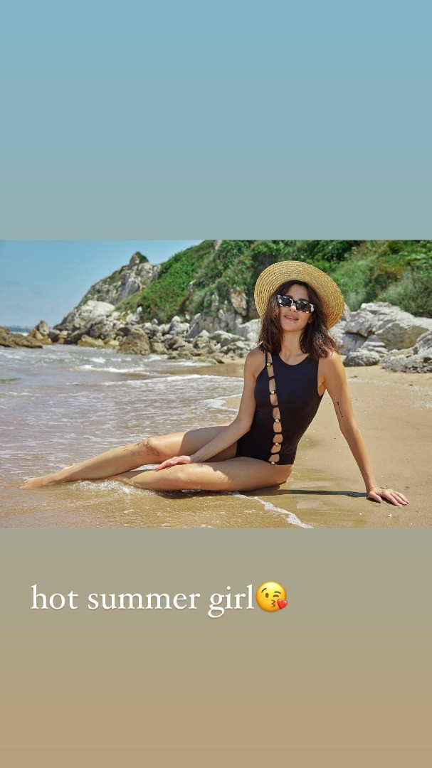 Nesrin Cavadzade sezonu Bakü'de açtı! Fit vücuduyla gençlere taş çıkardı - Resim: 11