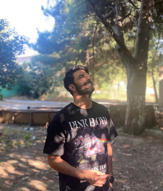 Ünlülerden bayram mesajları - Resim: 9