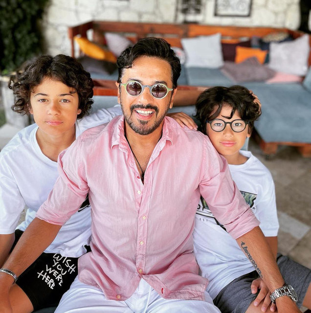 Ünlülerden bayram mesajları - Resim: 10