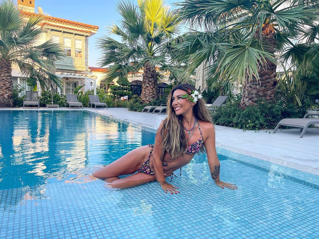 Selen Görgüzel duyanları şaşkına çevirdi! Sünnet derisinden güzellik operasyonu - Resim: 9