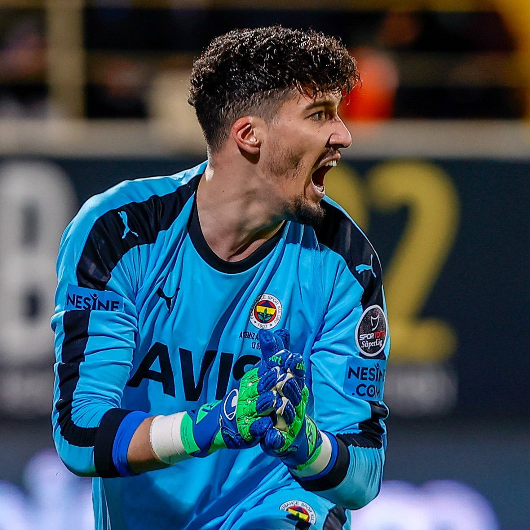 İşte Fenerbahçe'nin Dinamo Kiev ile oynayacağı Şampiyonlar Ligi maçının muhtemel 11'i - Resim: 1