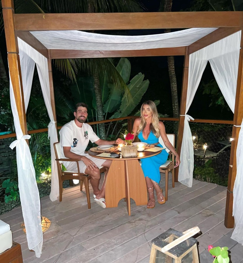 Fenerbahçeli futbolcunun sevgilisi kayaların üstünde poz verdi. Gabriela fotoğraflarını kendi paylaştı - Resim: 28