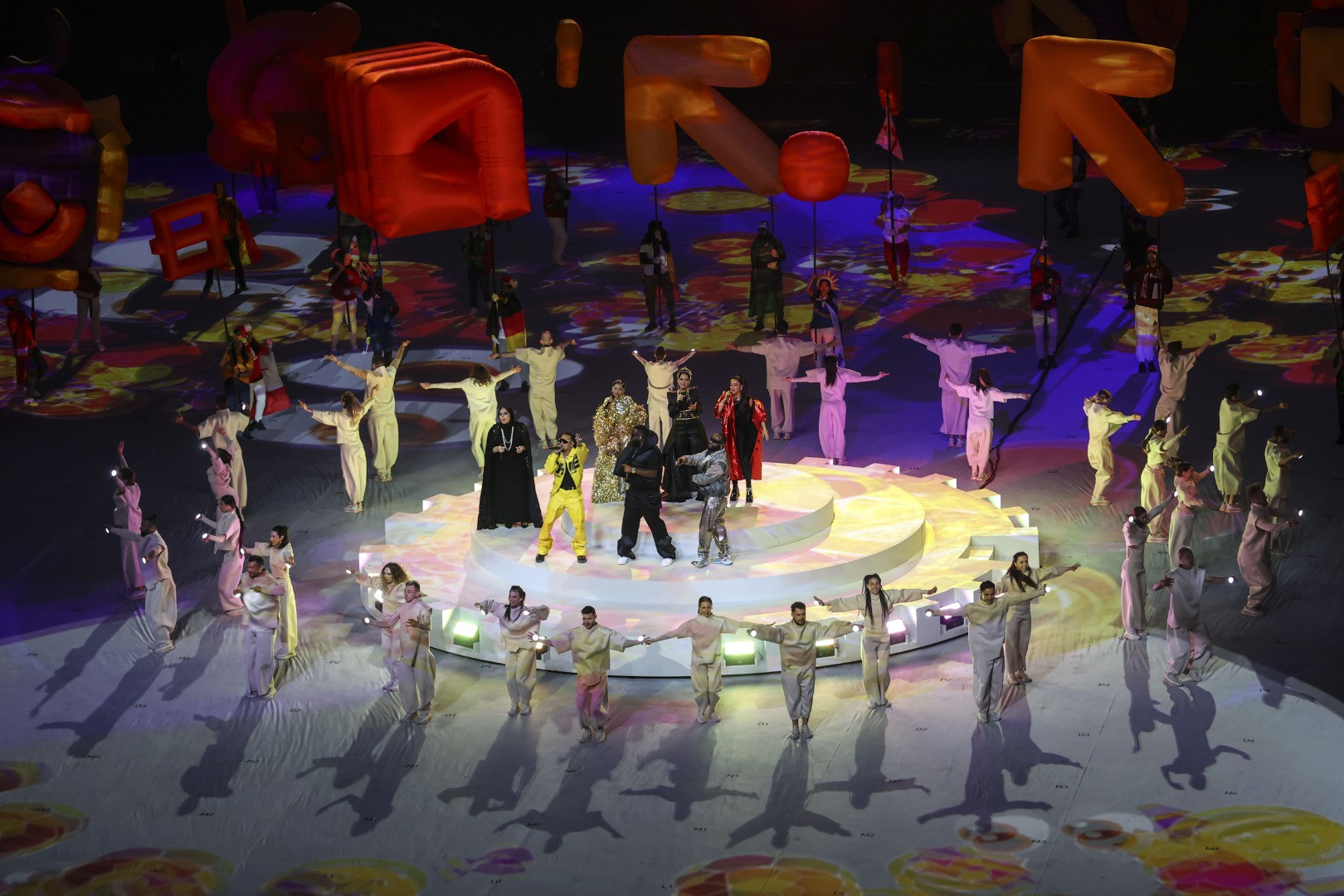 Katar'da görkemli son. Kapanış töreni gerçekleştirildi - Resim: 12